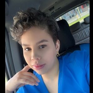 Meet your Posher, Ligia